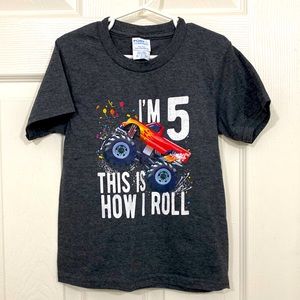 Kids Monster Truck Shirt. 5 years old / Birthday Tee. Size XS (5/6)